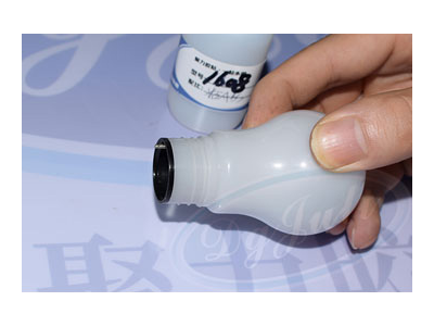 ABS塑料膠水固化慢且發白發脆？聚力膠水為您避免這些問題