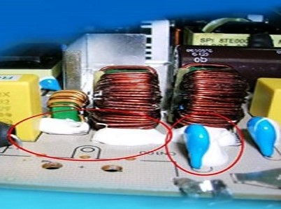 微電子封裝如何選電子膠粘劑？聚力研發(fā)團(tuán)隊(duì)提供解決方案